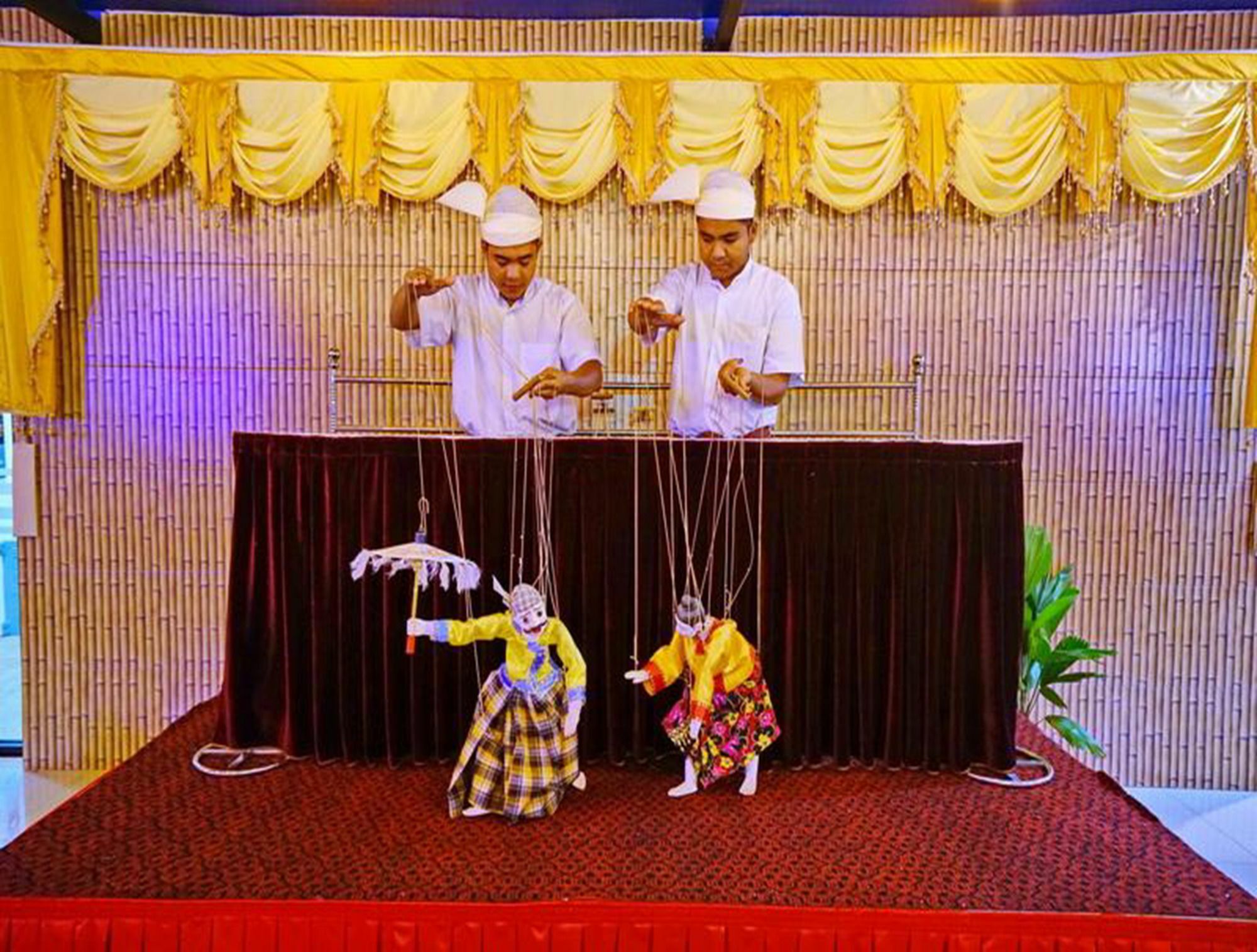 The Hotel Nova Mandalay Bagian luar foto