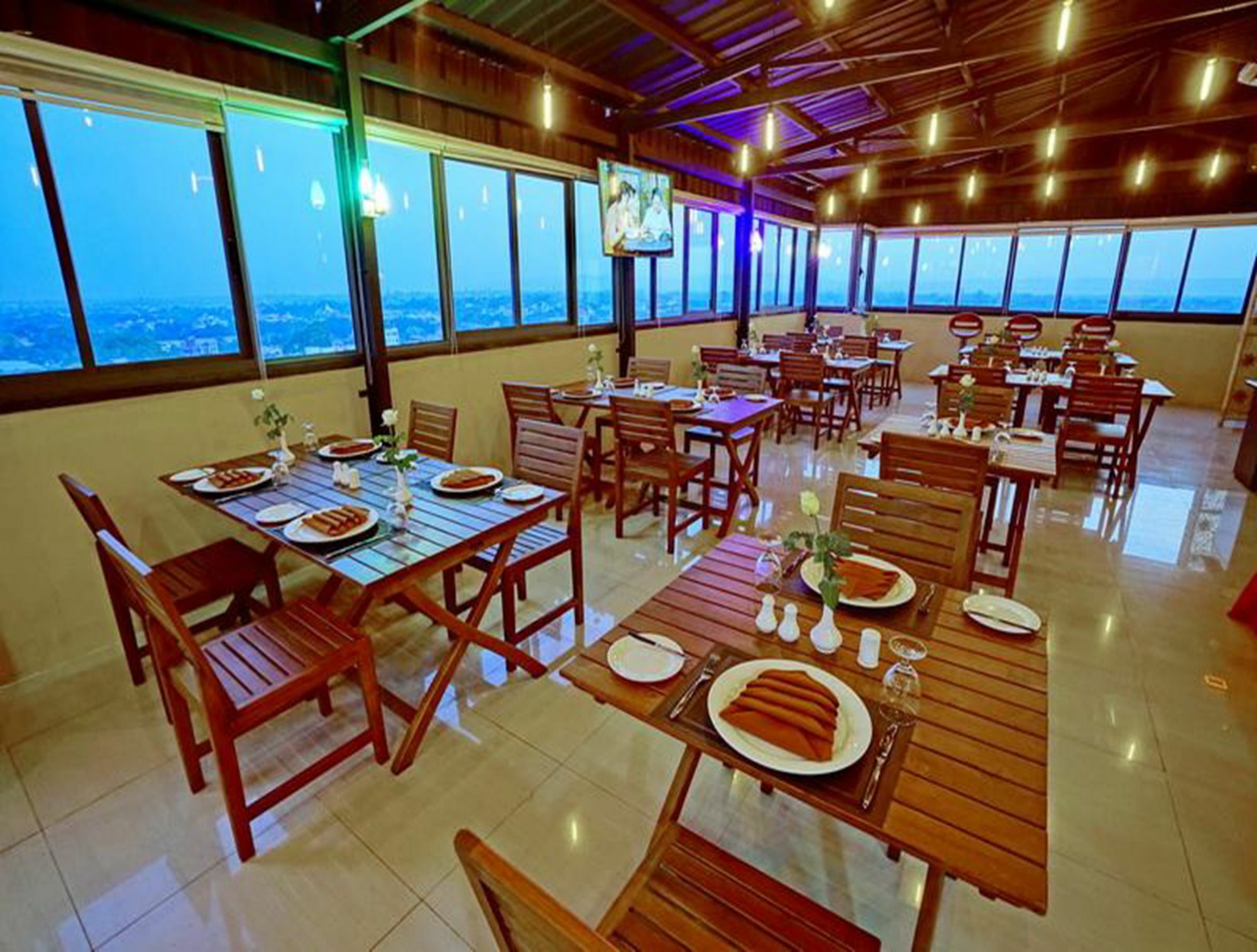 The Hotel Nova Mandalay Bagian luar foto