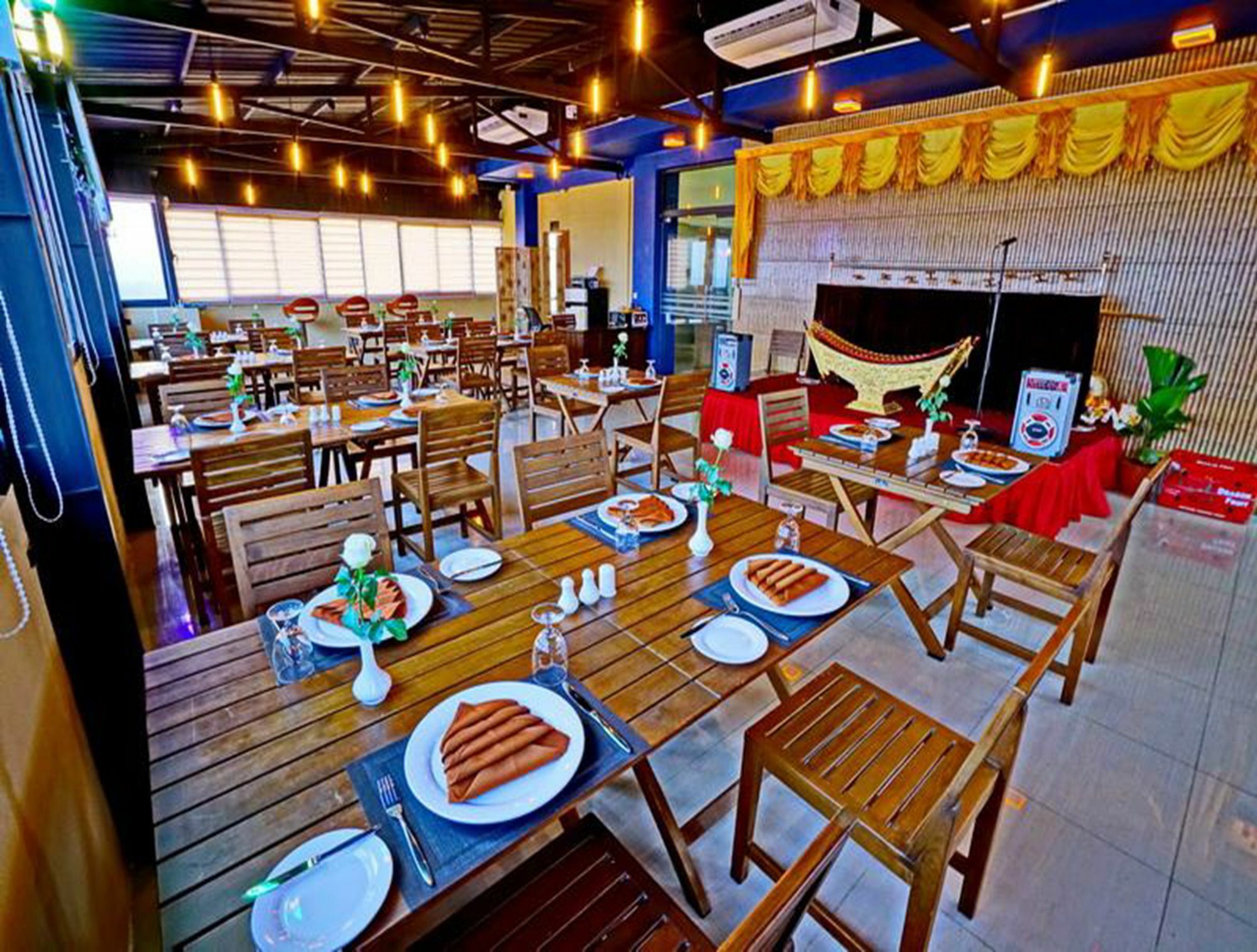 The Hotel Nova Mandalay Bagian luar foto